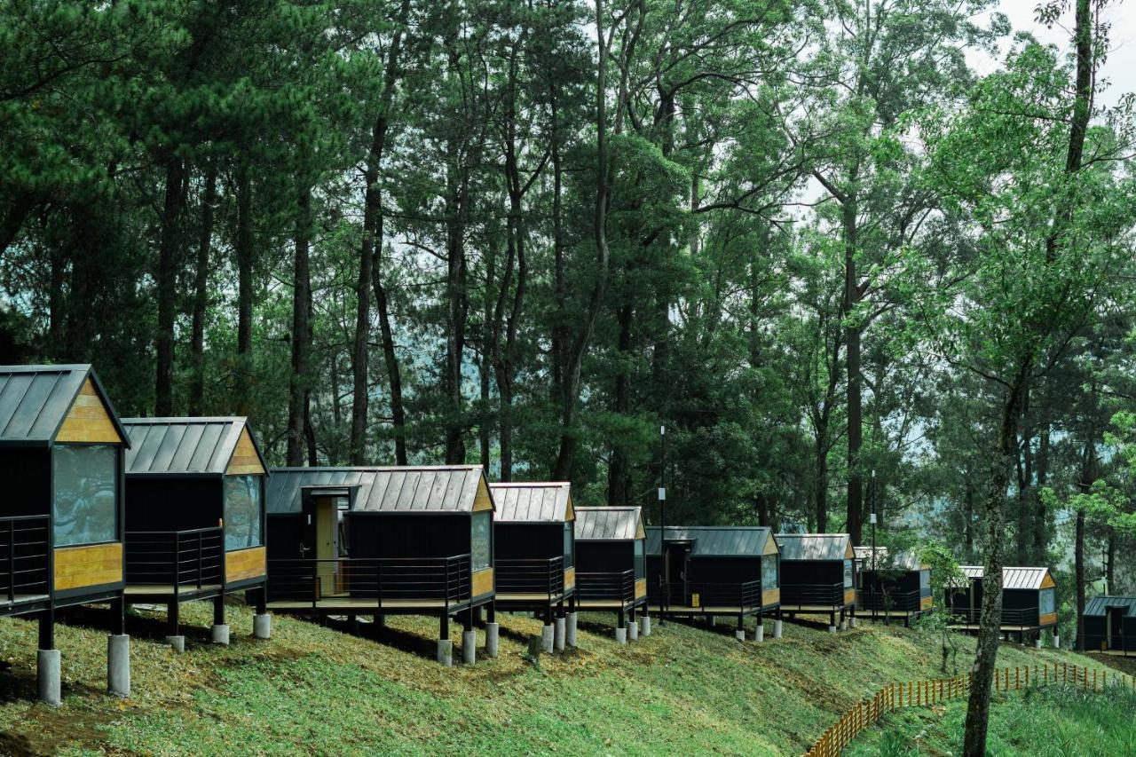 Hotel Bobocabin Coban Rondo, Malang Songgoriti Exterior foto